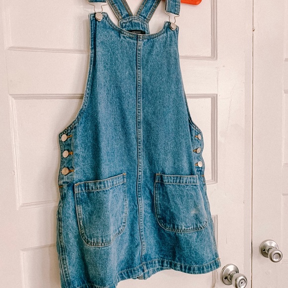 Forever 21 Dresses & Skirts - Overall dress